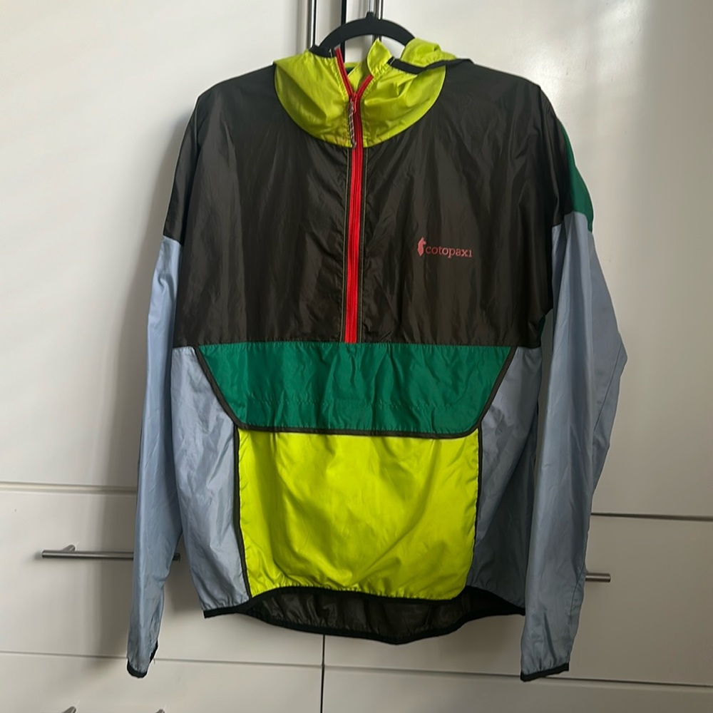 Cotopaxi Windbreaker